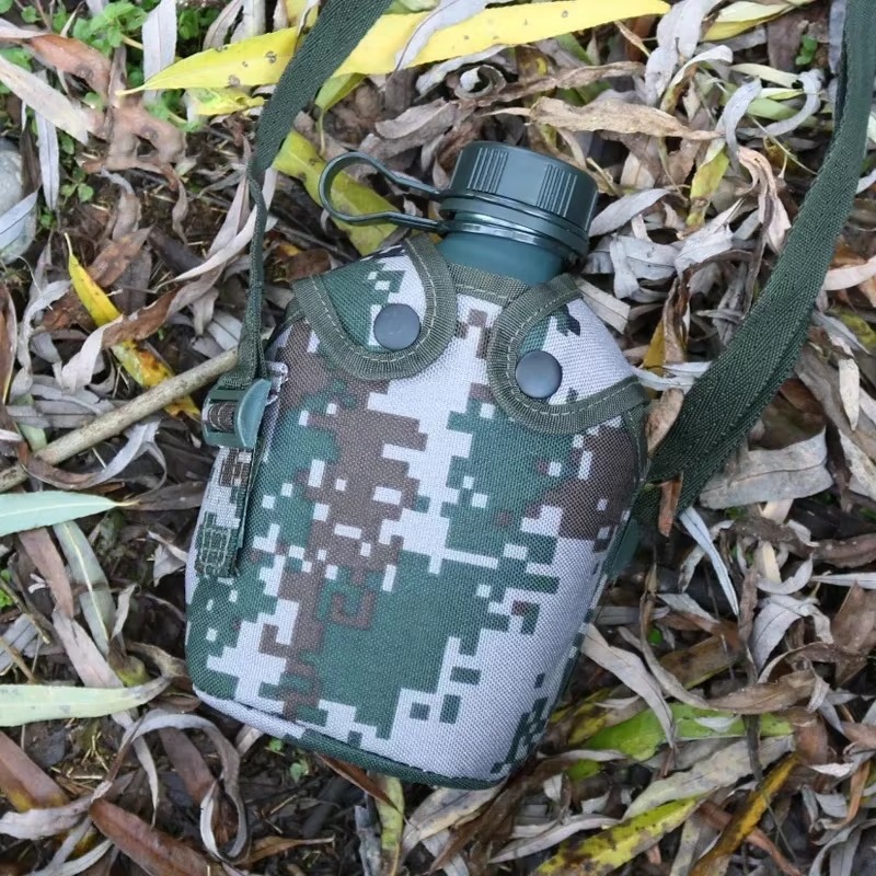 Outdoor Sports Water Bottle 1L - đánh giá và giá Camping Cooking Tin